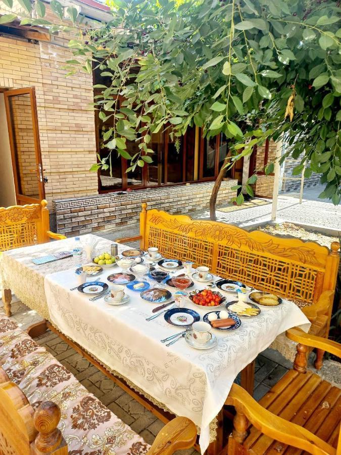 Colibri Traditional Hostel Samarkand Buitenkant foto